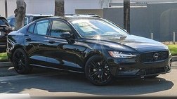2024 Volvo S60 B5 Plus Black Edition