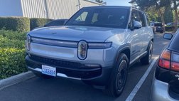 2025 Rivian R1S Adventure