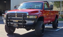 1995 Dodge Ram 2500 12-valve / 4X4 / 5.9 L Diesel / Long Bed / LIFTED