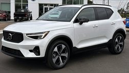 2026 Volvo XC40 B4 Plus