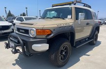 2014 Toyota FJ Cruiser Base