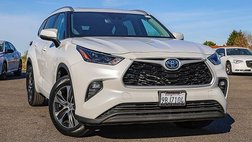 2022 Toyota Highlander Hybrid XLE