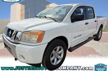 2014 Nissan Titan 4WD Crew Cab SWB SV