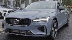 2024 Volvo S60 Recharge T8 Plus Dark Theme
