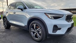 2025 Volvo XC40 B5 Core Bright Theme