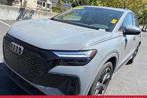 2024 Audi Q4 e-tron quattro Premium Plus 55