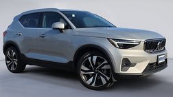 2025 Volvo XC40 B5 Plus Bright Theme