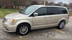 2013 Chrysler Town and Country Touring-L