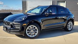 2025 Porsche Macan T