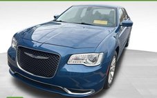 2021 Chrysler 300 Touring