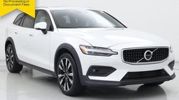 2022 Volvo V60 Cross Country T5