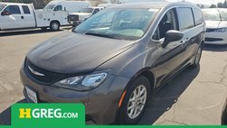 2022 Chrysler Voyager LX