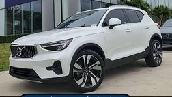 2023 Volvo XC40 B4 Plus Bright Theme