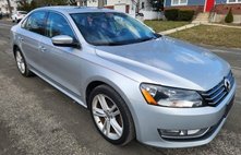 2014 Volkswagen Passat 1.8T SEL Premium PZEV