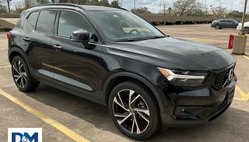 2021 Volvo XC40 T4 R-Design