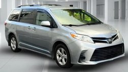 2018 Toyota Sienna LE