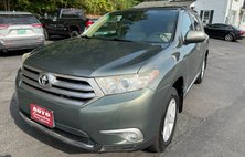 2013 Toyota Highlander SE
