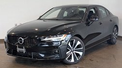 2022 Volvo S60 B5 Momentum