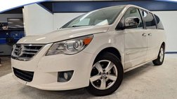 2011 Volkswagen Routan SEL Premium