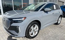 2024 Audi Q4 e-tron quattro Premium Plus 55
