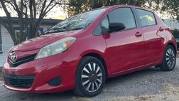 2013 Toyota Yaris LE 5-Door AT