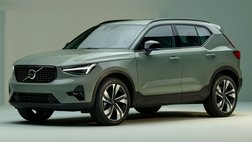 2024 Volvo XC40 B5 Plus Bright Theme