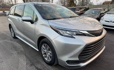 2021 Toyota Sienna LE 8-Passenger