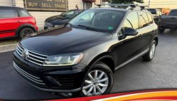 2016 Volkswagen Touareg VR6 Lux