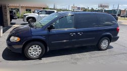 2005 Chrysler Town and Country LX