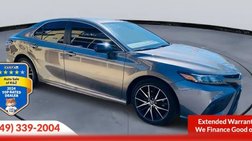 2020 Toyota Camry SE