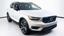 2022 Volvo XC40 T5 R-Design