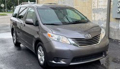 2015 Toyota Sienna LE
