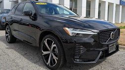 2024 Volvo XC60 B5 Ultimate Dark Theme