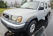 2000 Nissan Frontier XE