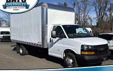 2025 Chevrolet Express 3500