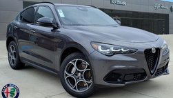2025 Alfa Romeo Stelvio Base