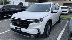2023 Honda Pilot EX-L w/Rear Captain's Chairs
