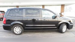 2016 Chrysler Town and Country Touring