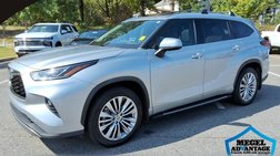 2022 Toyota Highlander Hybrid Platinum