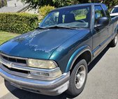 1998 Chevrolet S-10 LS