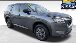 2024 Nissan Pathfinder S