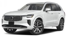 2025 Volvo XC90 B5 Plus Bright Theme 6P