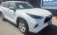 2024 Toyota Highlander LE