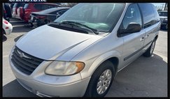 2006 Chrysler Town and Country Base