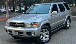 2004 Nissan Pathfinder SE
