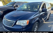 2013 Chrysler Town and Country Touring