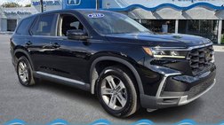 2023 Honda Pilot EX-L w/Rear Captain's Chairs