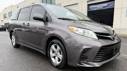 2020 Toyota Sienna LE