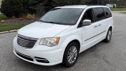 2013 Chrysler Town and Country Touring-L