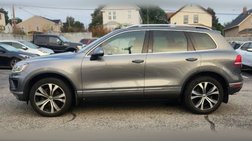 2017 Volkswagen Touareg V6 Wolfsburg